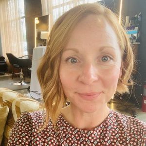 Meet your Posher, Jenn